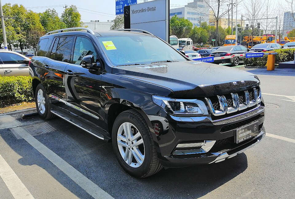 Fayl:Beijing BJ90 01 China 2019-03-14.jpg