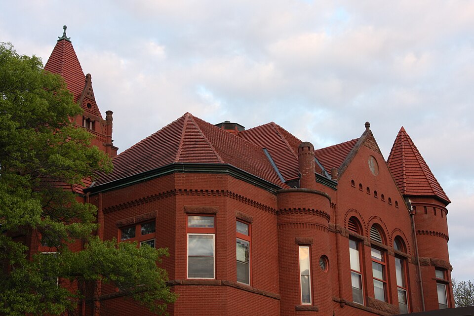Fayl:FaribaultCountyCourthouse.jpg