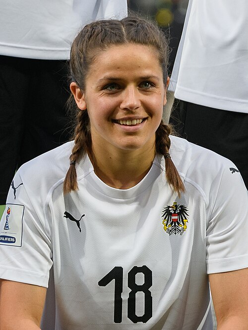 Fayl:Laura Feiersinger 2018.jpg