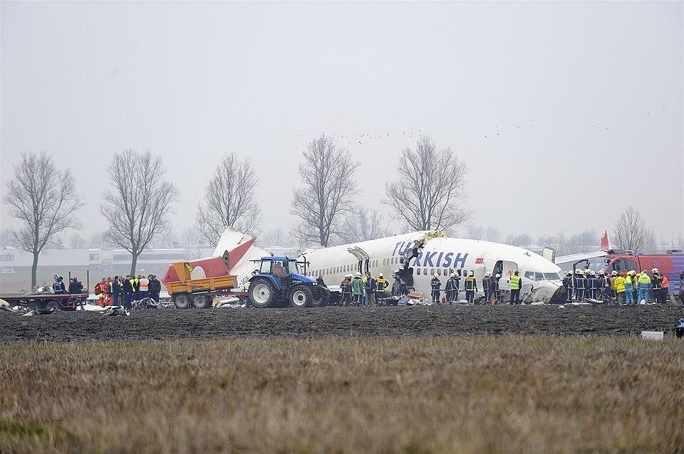 Fayl:Turkish Airlines crash TK-1951.jpg