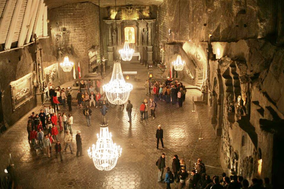 Fayl:Wieliczka salt mine.jpg