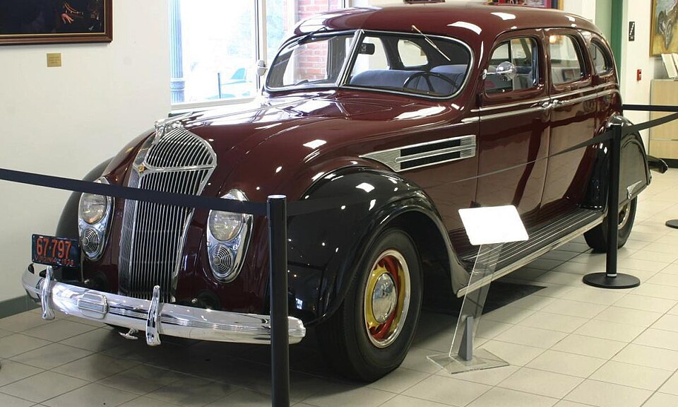 Fayl:1936-chrysler-archives.jpg