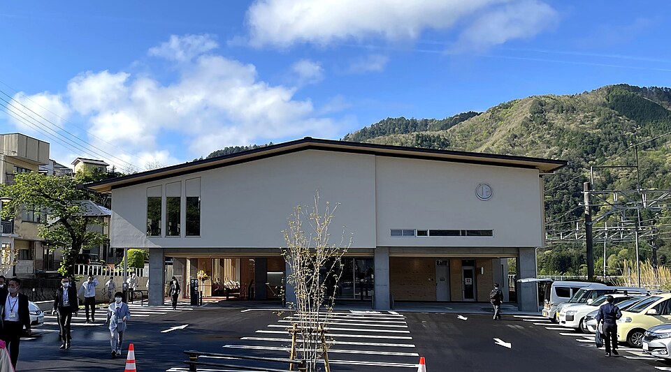 Fayl:Agematsu town office2021.jpg
