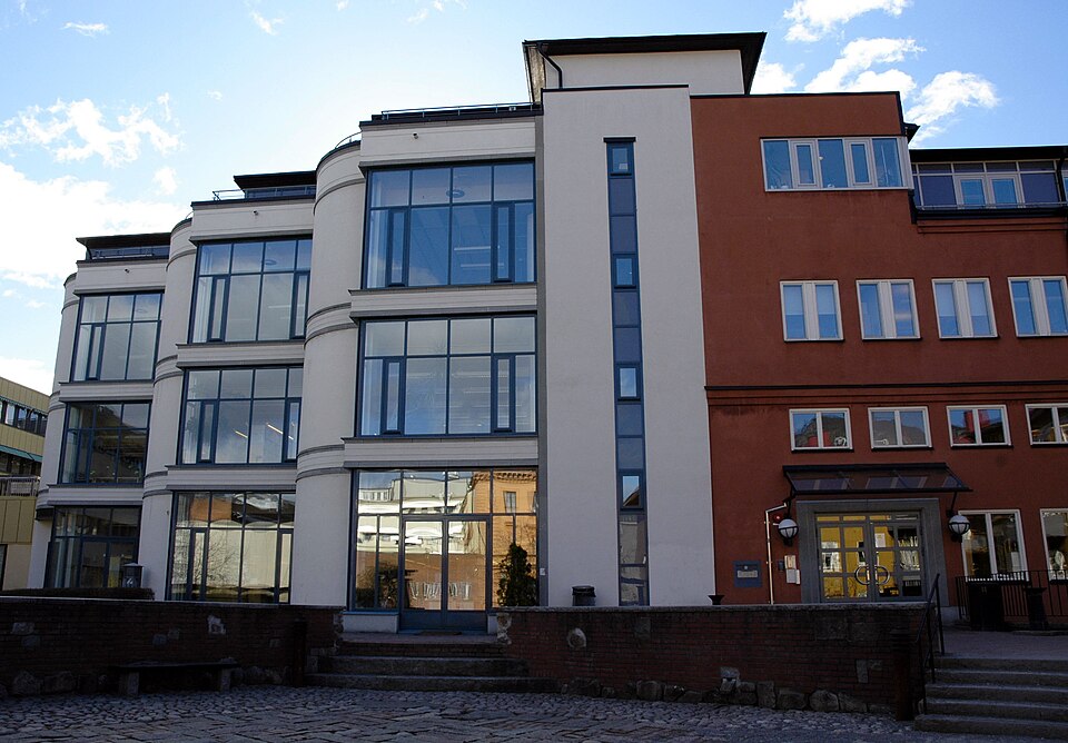 Fayl:DagHammarskjoldbiblioteket.jpg