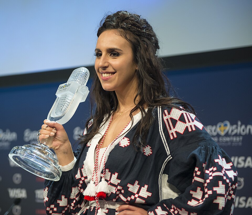 Fayl:ESC2016 winner's press conference 01.jpg