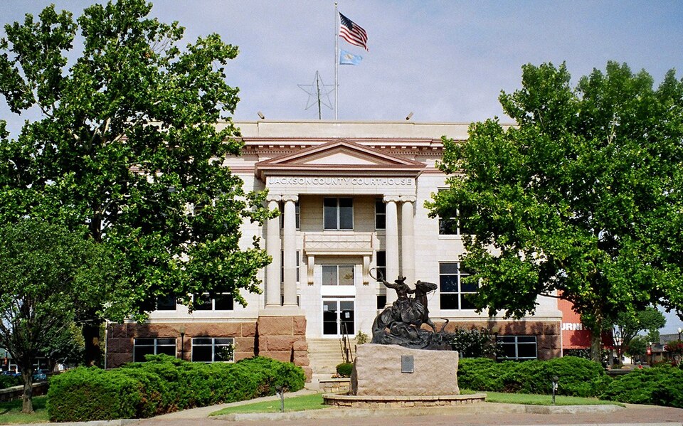 Fayl:Jackson courthouse.jpg