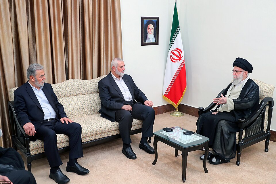 Fayl:Pij hani 14030509 0357236.jpg