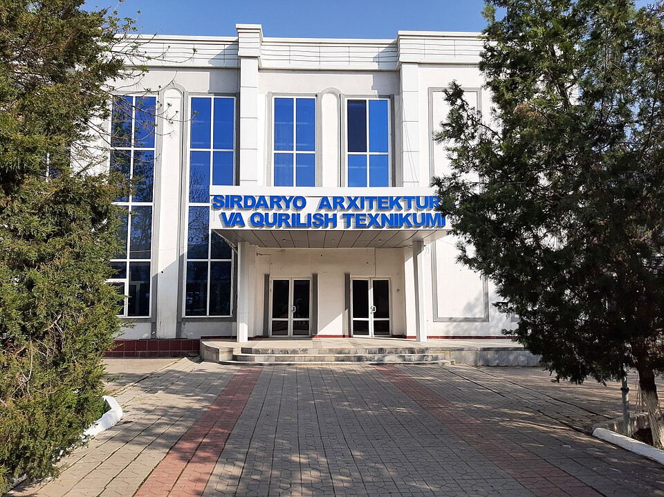 Fayl:Sirdaryo arxitektura va qurilish texnikumi.jpg