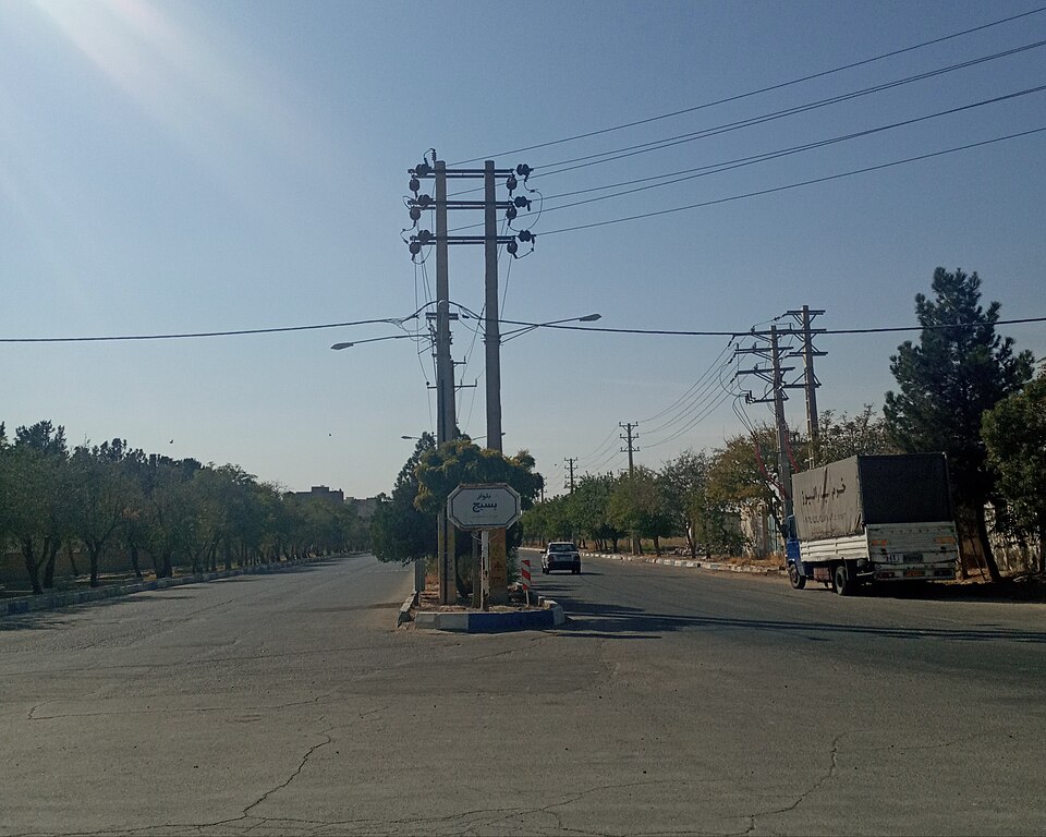 Fayl:Basij Boulevard mahdasht.jpg