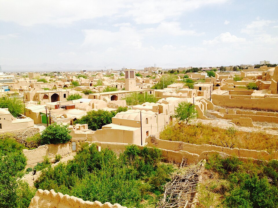 Fayl:شهر قدیمی میبد.jpg
