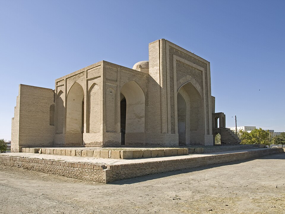 Fayl:Bukhara Namazgoh Mosque 3.jpg
