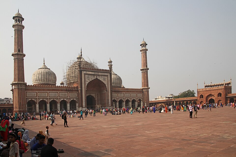 Fayl:Delhi-Jama Masjid-02-Hofseite-2018-gje.jpg