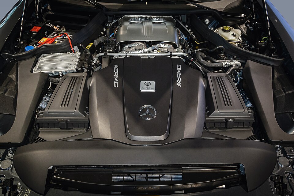 Fayl:Mercedes-Benz M178 BR190.jpg