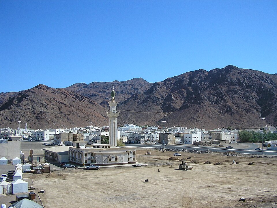 Fayl:Mount Uhud.JPG