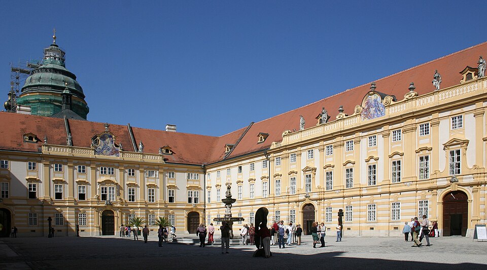 Fayl:Stift Melk-16-2006-gje.jpg