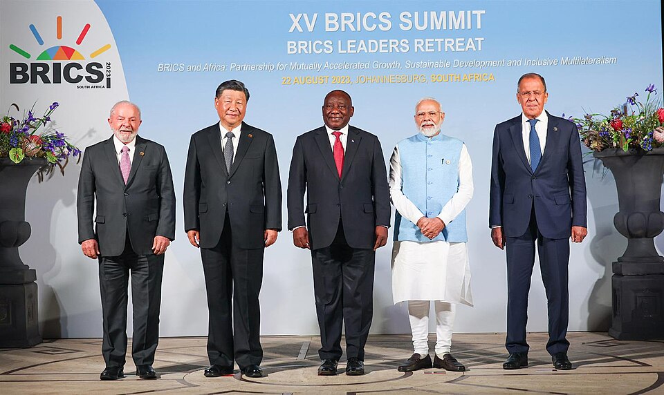 Fayl:2023 BRICS Summit family photographs.jpg