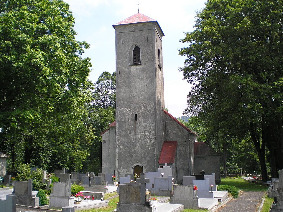Fayl:Lomnice kostel.JPG