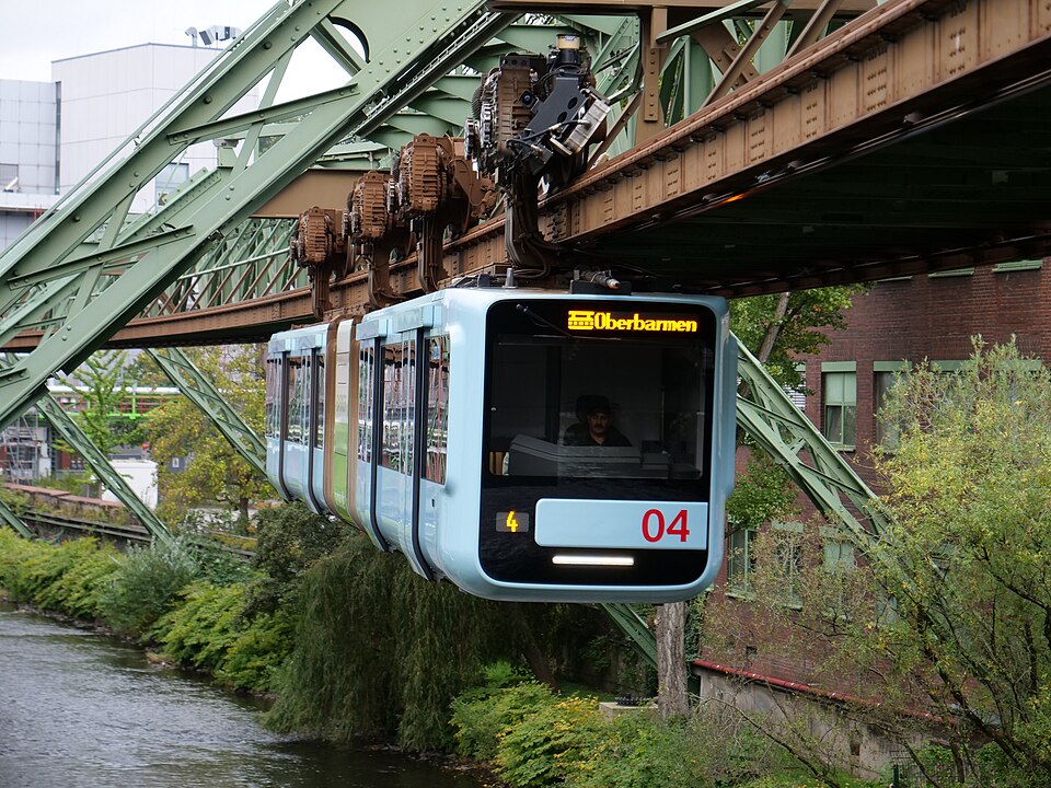 Fayl:Wuppertaler Schwebebahn Westende 2019-10-06 06.jpg