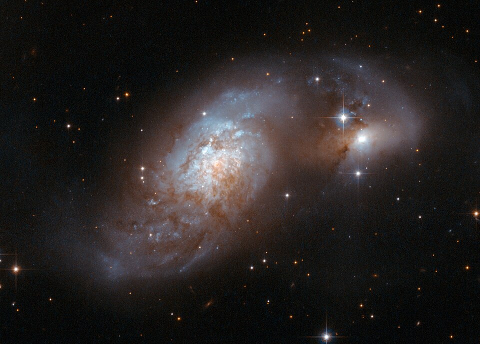 Fayl:IC 4687, IC 4686.jpg