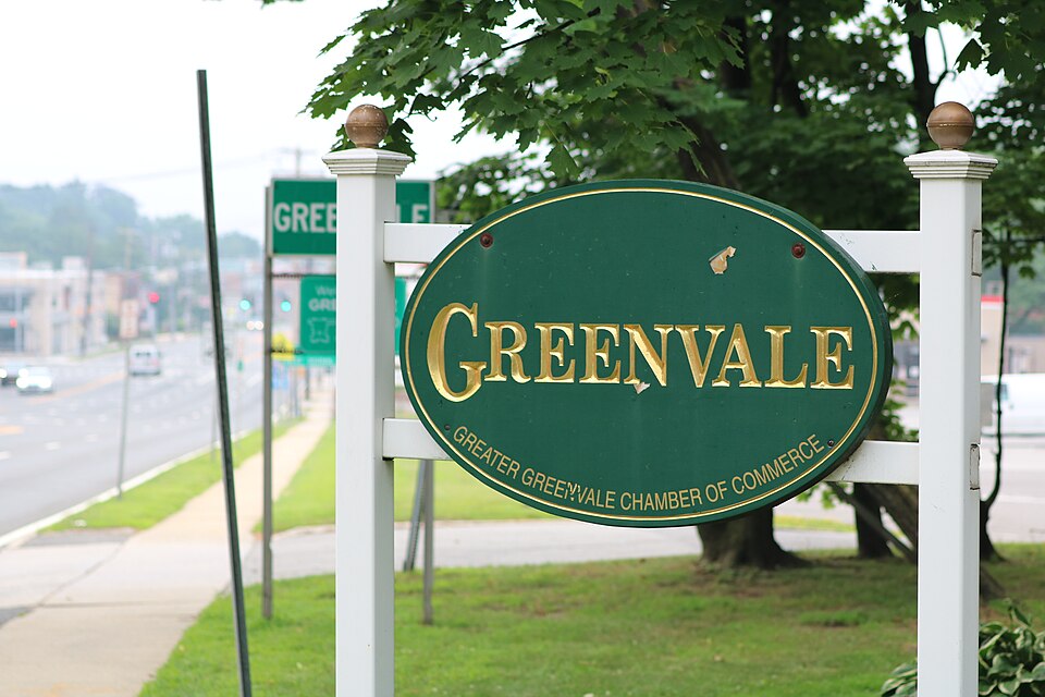 Fayl:Greenvale Sign.jpg