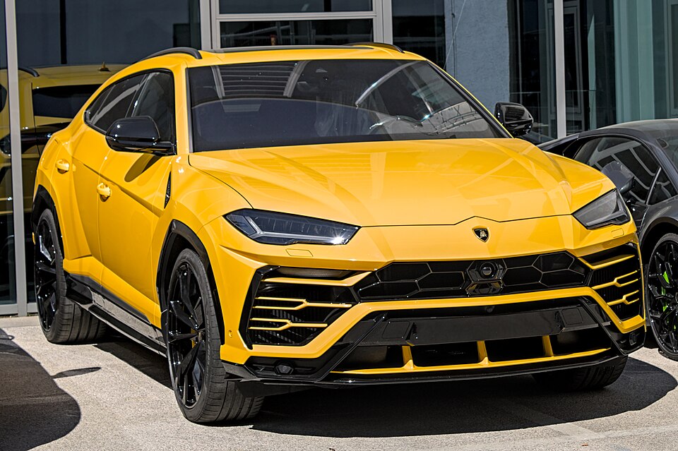 Fayl:Lamborghini Urus IMG 2640.jpg