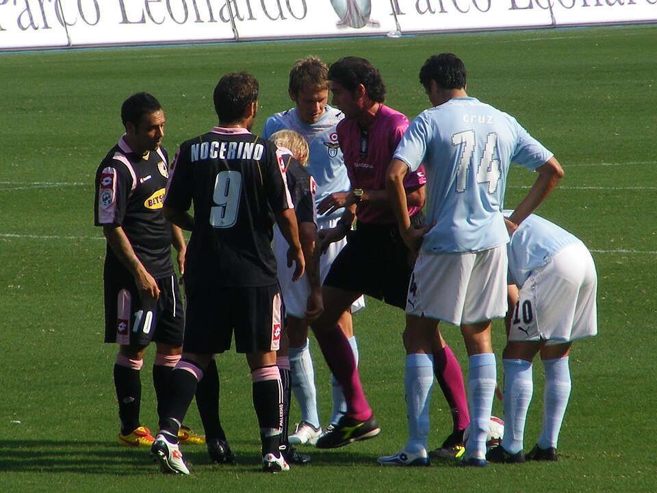Fayl:Lazio Palermo 27-09-2009.jpg