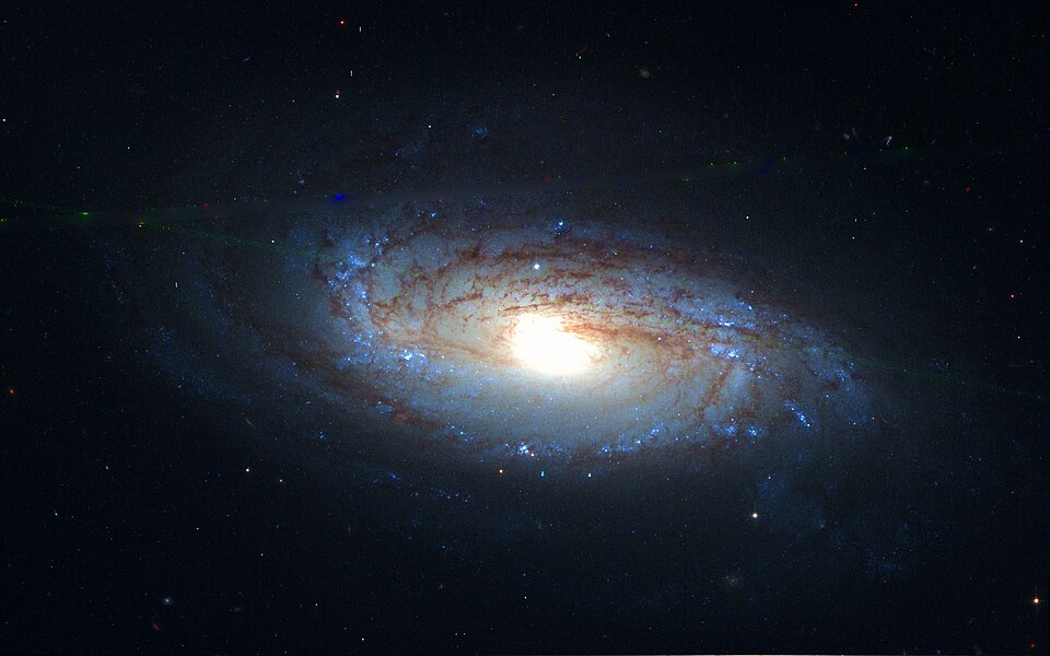 Fayl:NGC 5806 Hubble WikiSky.jpg