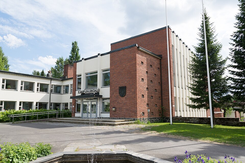 Fayl:Outokummun kaupungintalo 2.jpg