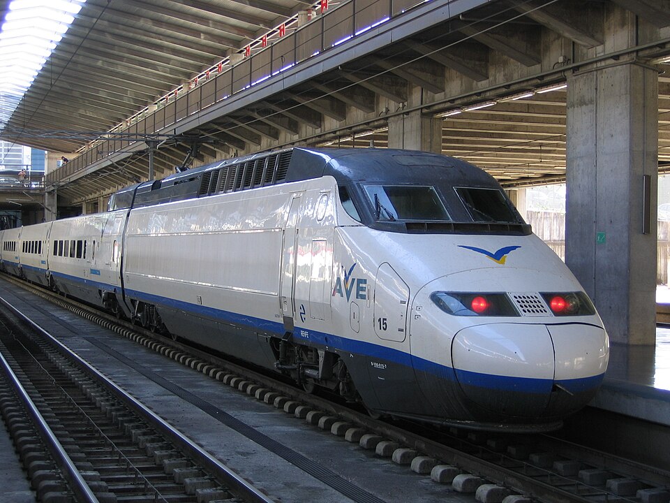 Fayl:Renfe clase 100.JPG