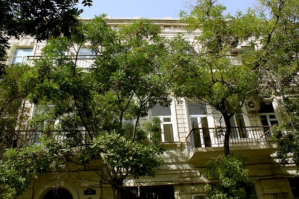 Fayl:Yaşayış binası, Xaqani küçəsi, 5.JPG