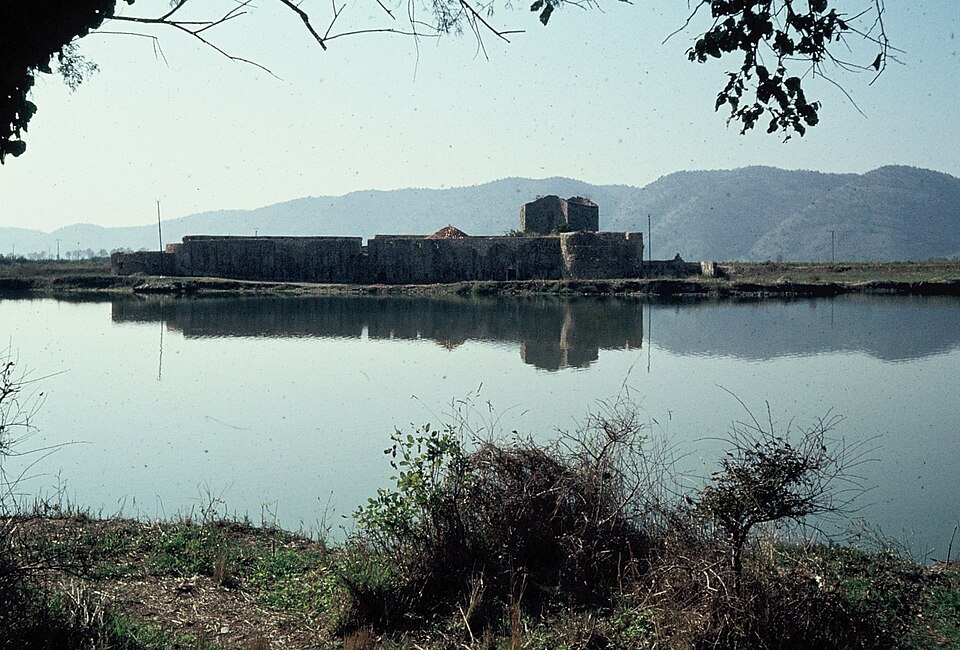 Fayl:Albanien 1978 32.jpg