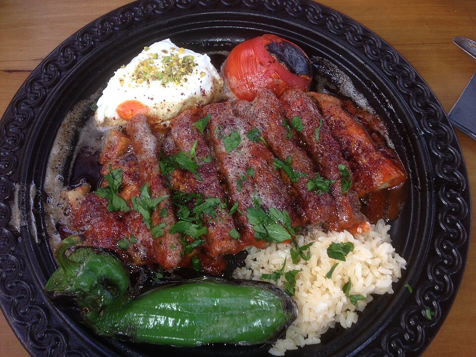 Fayl:Manisa kebab.jpg