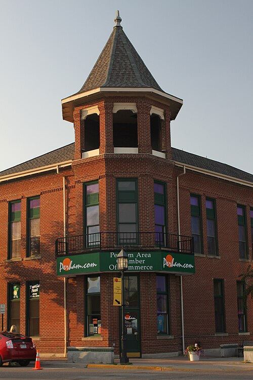 Fayl:PerhamVillageHall ottertailcounty.jpg