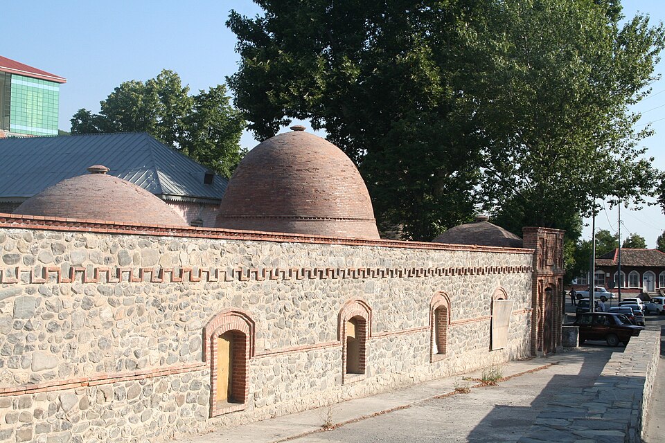 Fayl:Underground Bath of Shaki5.JPG