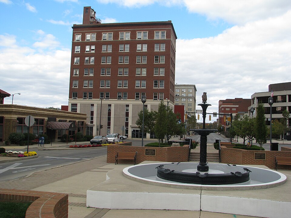 Fayl:Fountain Square, Springfield, O..JPG