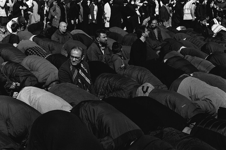 Fayl:Arbaeen Islamic Prayer 2021.jpg