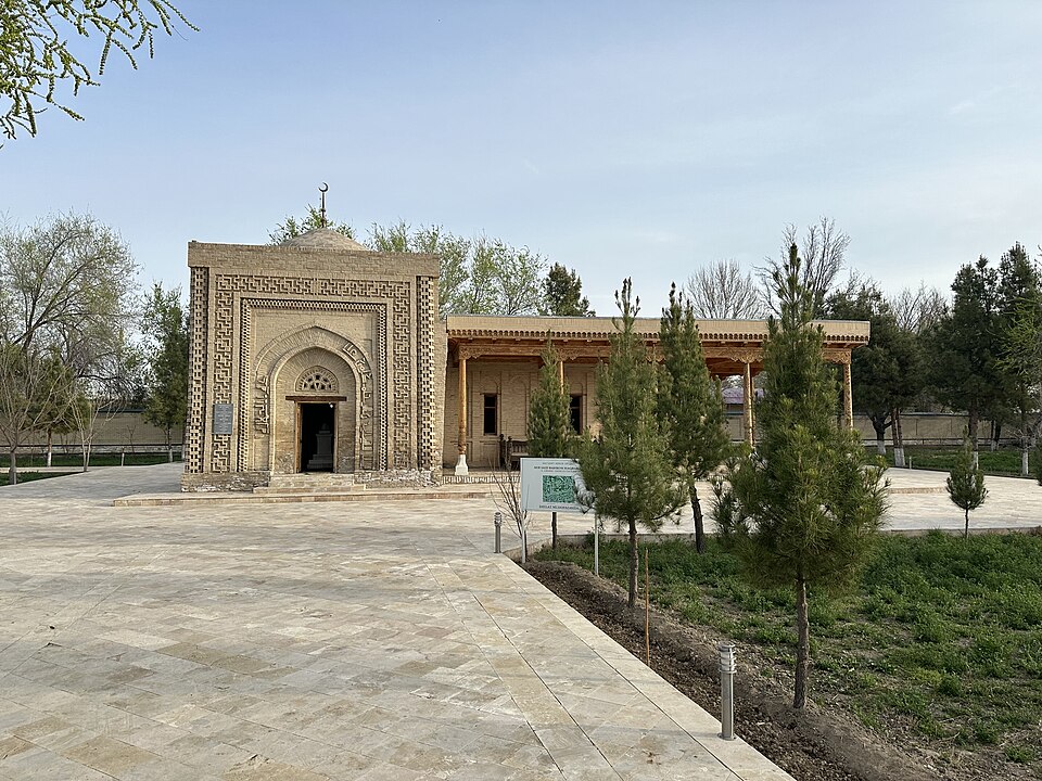 Fayl:Mir-Sayid Bakhrom Mausoleum (5).jpg