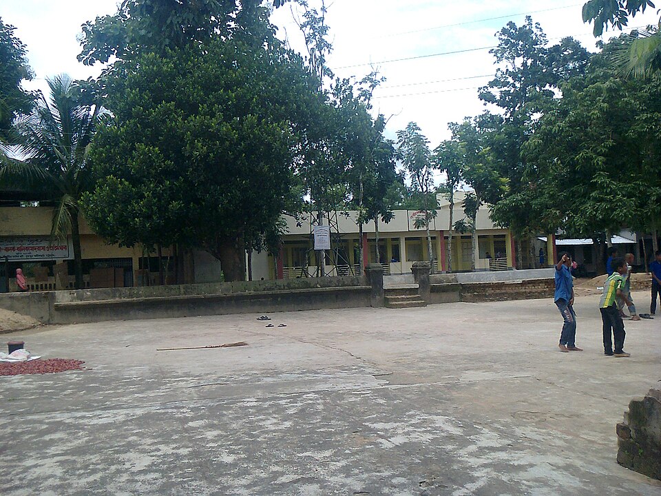 Fayl:Mirerkhil Eidgah.jpg