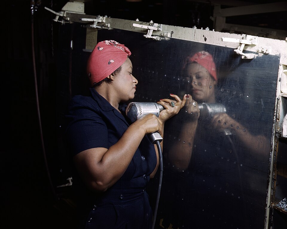 Fayl:Rosie the Riveter (Vultee) DS.jpg