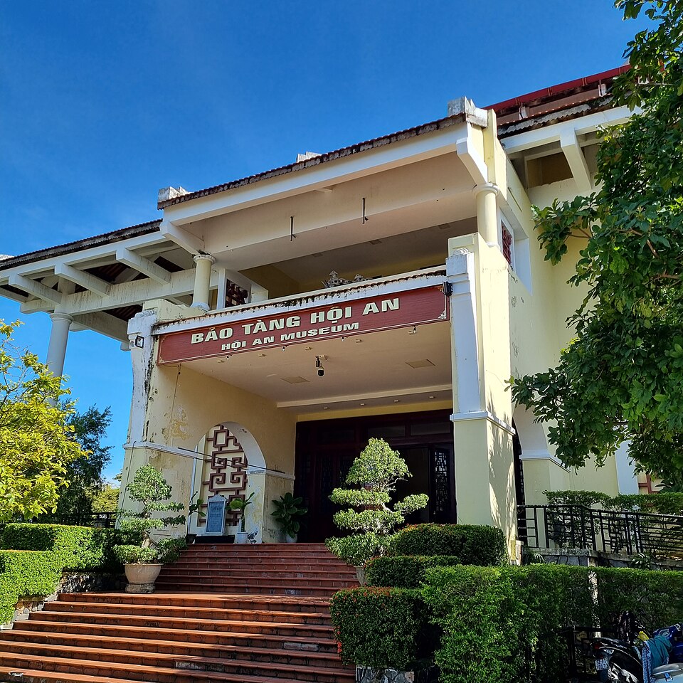 Fayl:Hoi An Museum main building.jpg