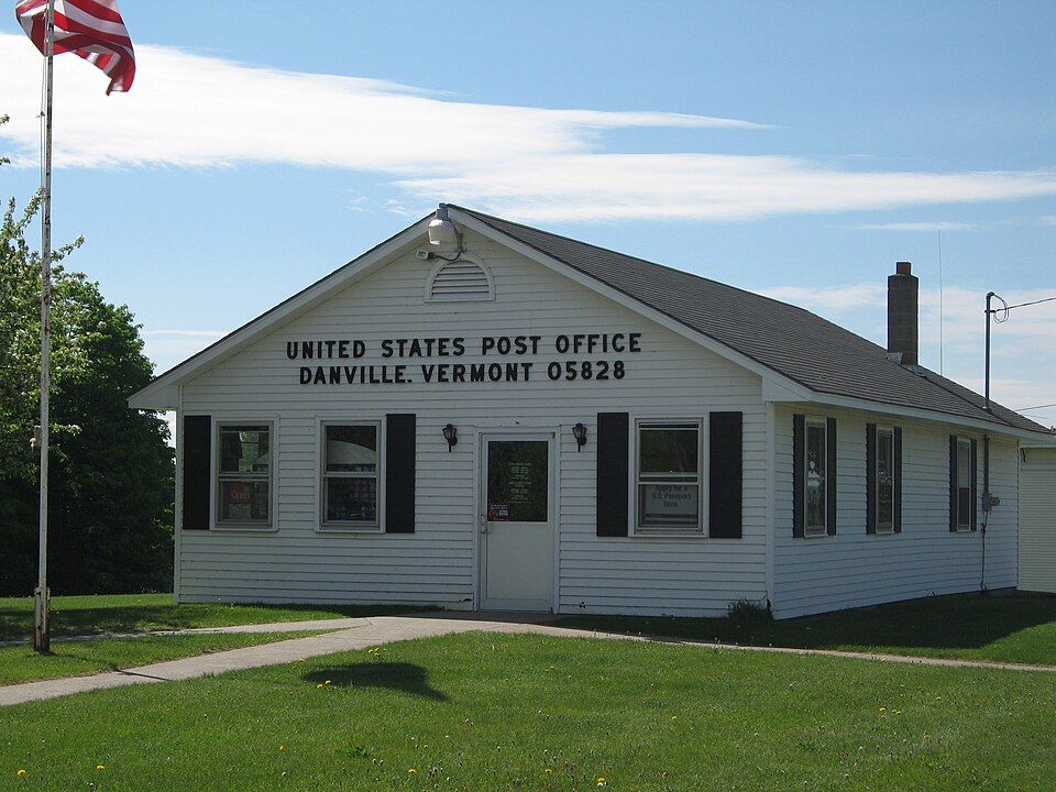 Fayl:Danville VT Post Office.jpg