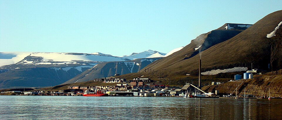 Fayl:08 Longyearbyen prn.JPG
