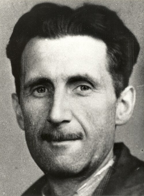 Fayl:George Orwell press photo.jpg