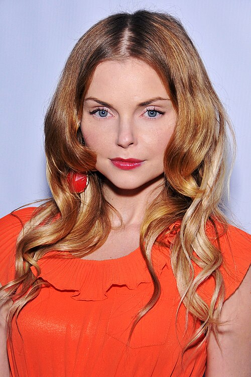 Fayl:Izabella Miko 2013.jpg