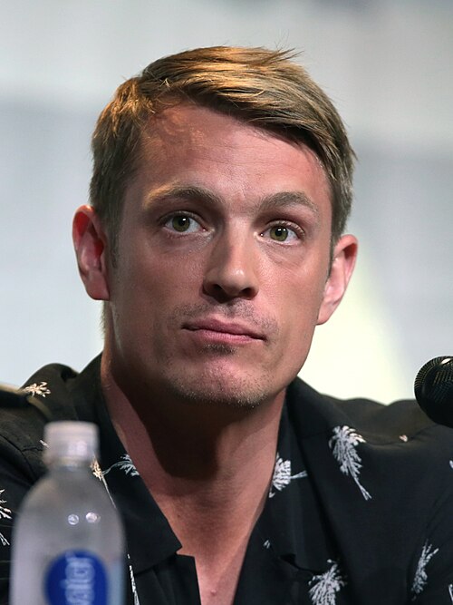 Fayl:Joel Kinnaman (28494159712) (cropped).jpg