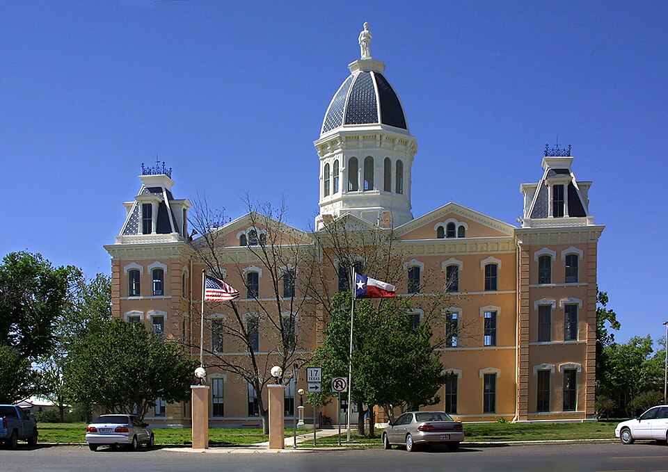 Fayl:Marfa courthouse.jpg
