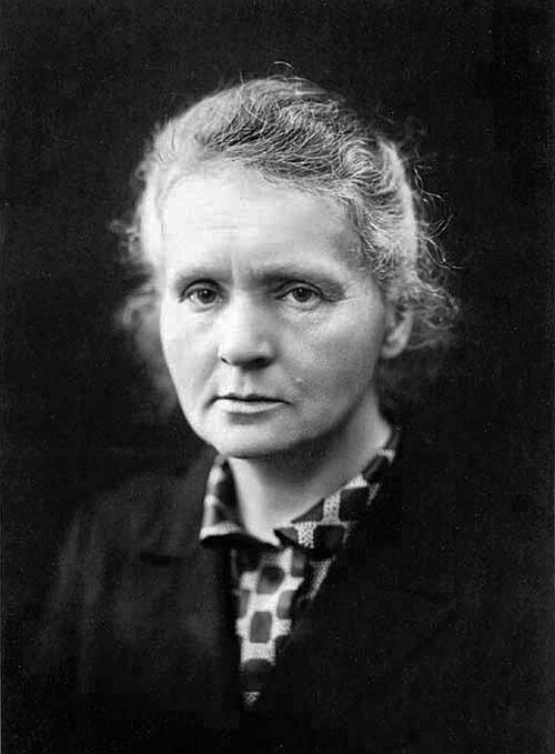 Fayl:Marie Curie c1920.jpg