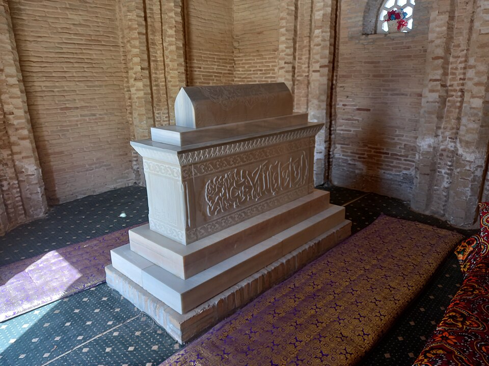 Fayl:Mir-Sayid Bakhrom Mausoleum 05.jpg