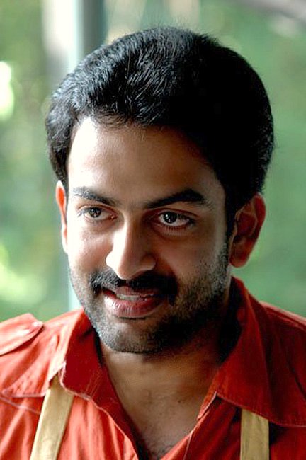 Fayl:Prithviraj in Thirakkatha (2008).jpg