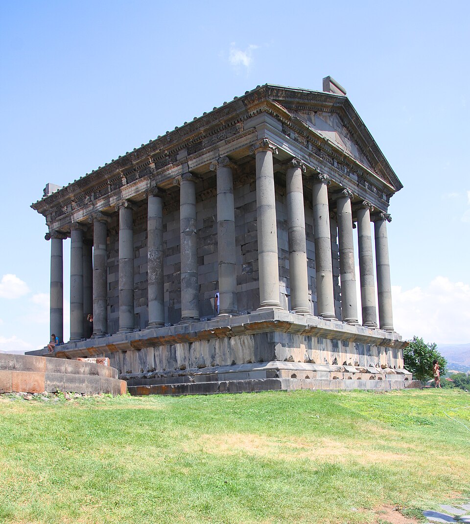 Fayl:Garni-24-Tempel-von Suedwesten-2019-gje.jpg